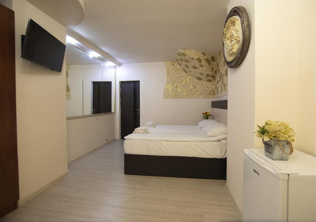 Hotel Premium Armenia 耶烈万 外观 照片